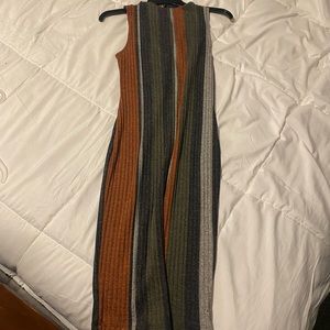 Sz large fitted sleeveless dress
